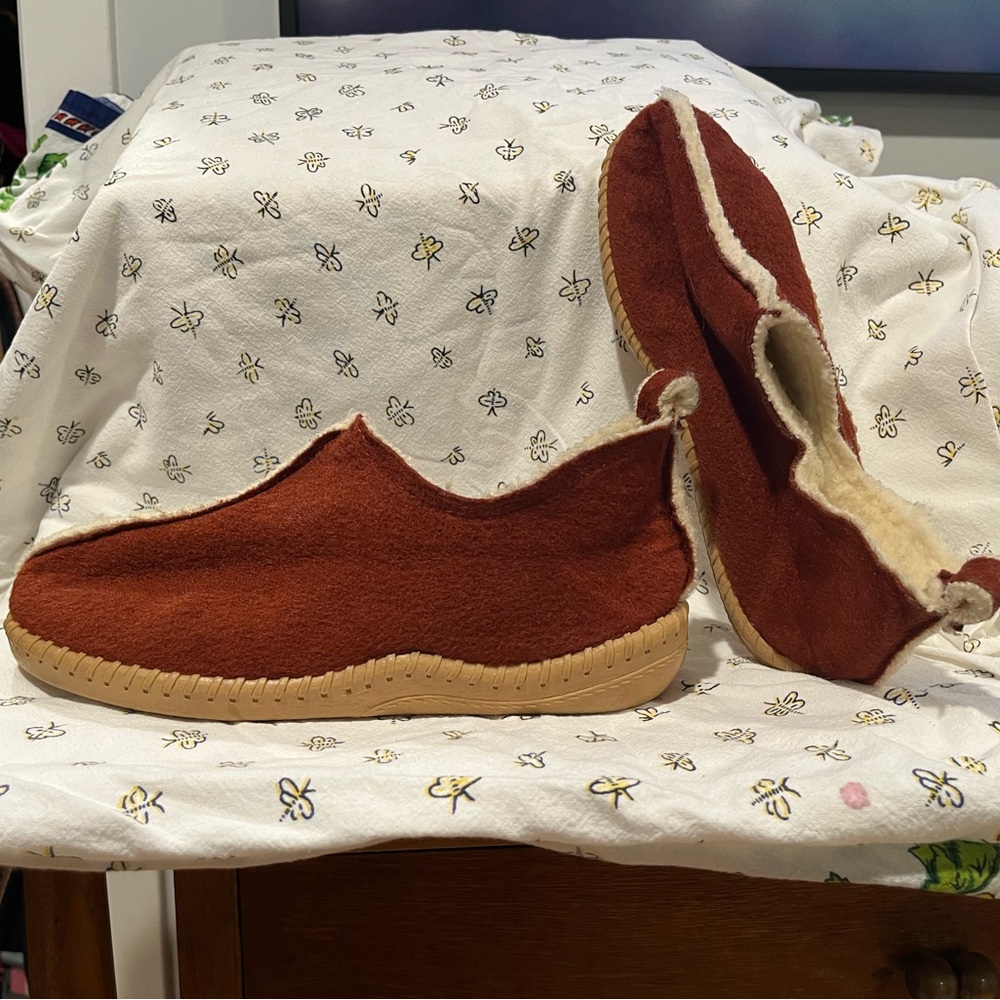 Cozy Brown Women's Slippers